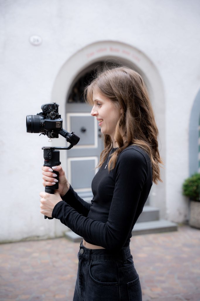 1:1 Betreuung mit Lea Stuhldreier aus Bremerhaven von rock.rose Content Creation